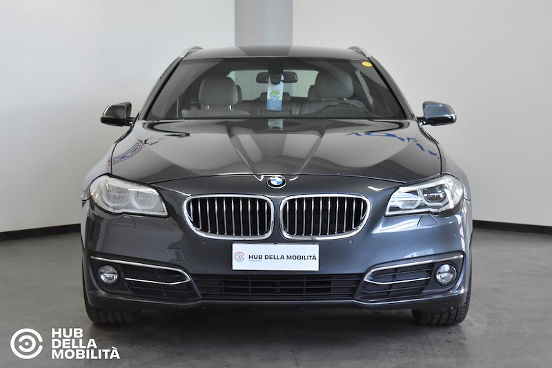 BMW 520d xDrive Touring Luxury